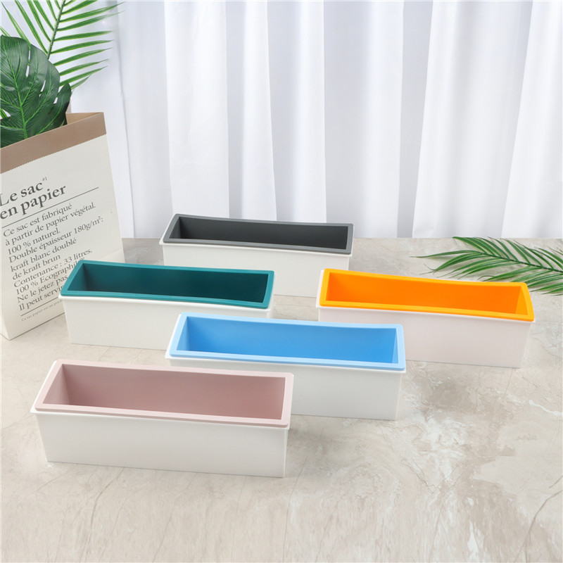 صندوق بلاستيكي + قالب صابون دا - مراجعة Soap Mold Silicone Loaf وسعره