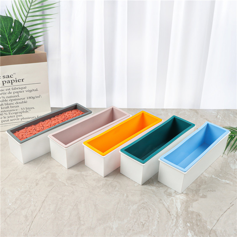 صندوق بلاستيكي + قالب صابون دا - مراجعة Soap Mold Silicone Loaf وسعره